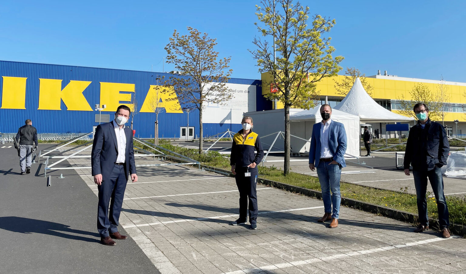 Drive-in bei IKEA Wallau: Click & Meet mit 1.000 Tests pro Tag - Rhein Main Verlag