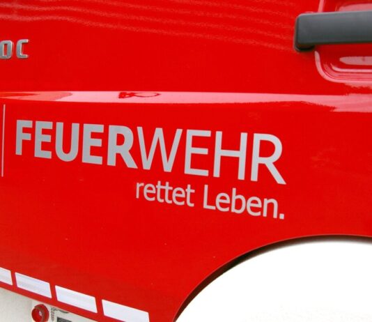 Gemeinsame Flotte für Rhein und Main: Elf moderne Feuerlöschboote für die Gefahrenabwehr
