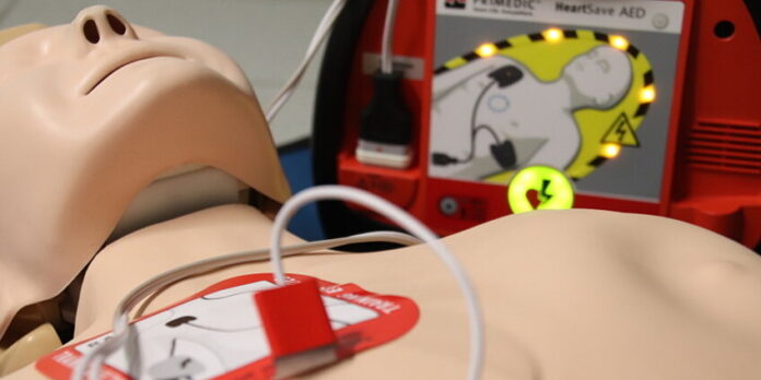 csm_Defibrillator_first-aid-4089599_1920_pixabay_800x400_49abee4107
