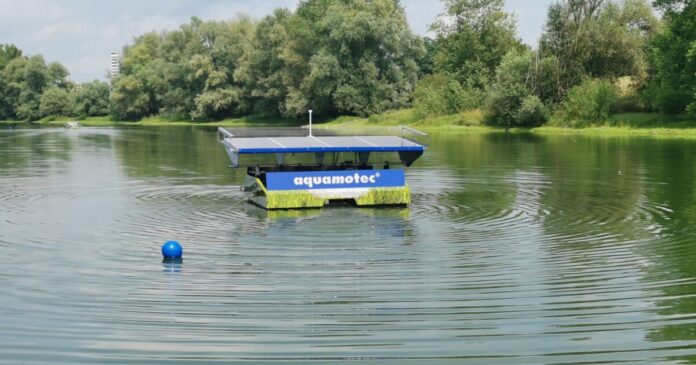 Eine der vier solarbetriebenen Zirkulationsanlagen im Heegwasser (Foto: RP Darmstadt)