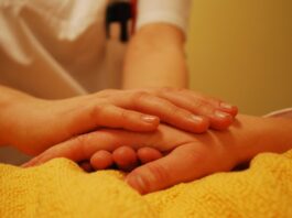 Land Hessen fördert Projekt „Angehörige Sterbender stärken“ (Symbolfoto: Pixabay)