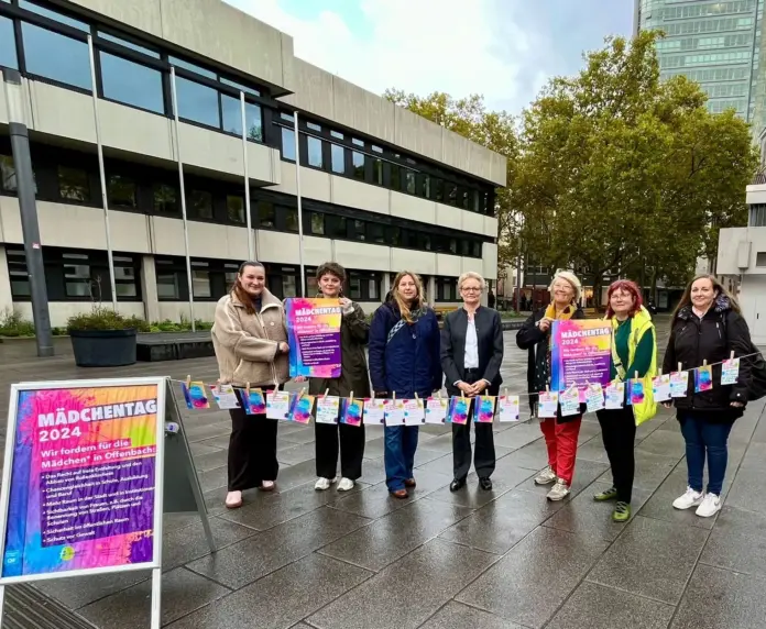 2115aee49d7308a3ed0ba50a1c5d41f6