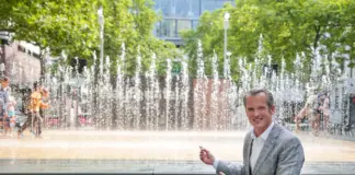 Oberbürgermeister Dr. Felix Schwenke eröffnete gestern die Playfountain. Foto: Stadt Offenbach / Katja Lenz