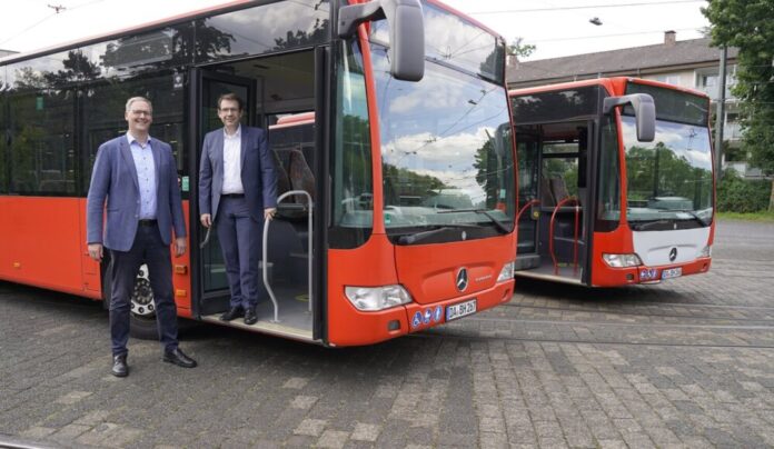 csm_Spende_Zwei_Busse_und_medizinische_Hilfsgüter_an_die_Ukraine_Quelle_HEAG_mobilo_de360dab31