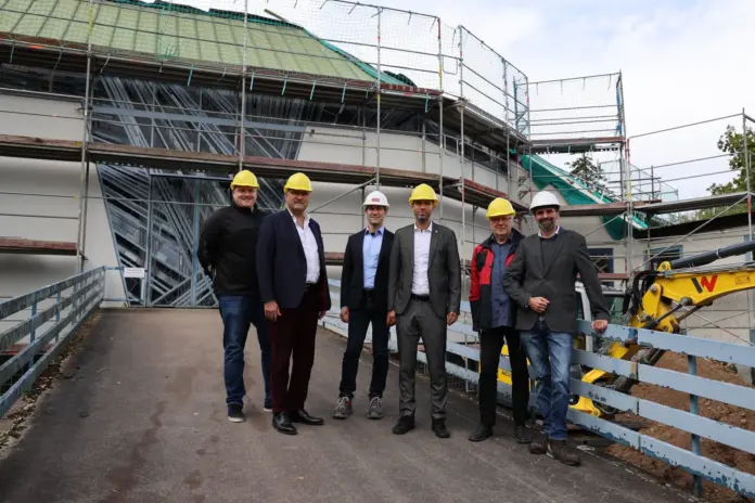 ef213ced1c6e7d0a96591a172d650e21