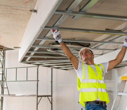 IHK Darmstadt: Zahl der Ausbildungsverträge geht weiter zurück