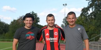 „Wanderfuchs“ und „Kernkraftwerk“ rennen 105 Runden durchs Gersprenzstadion Münster