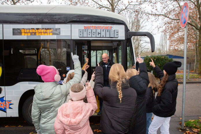 251124-Busschule-1