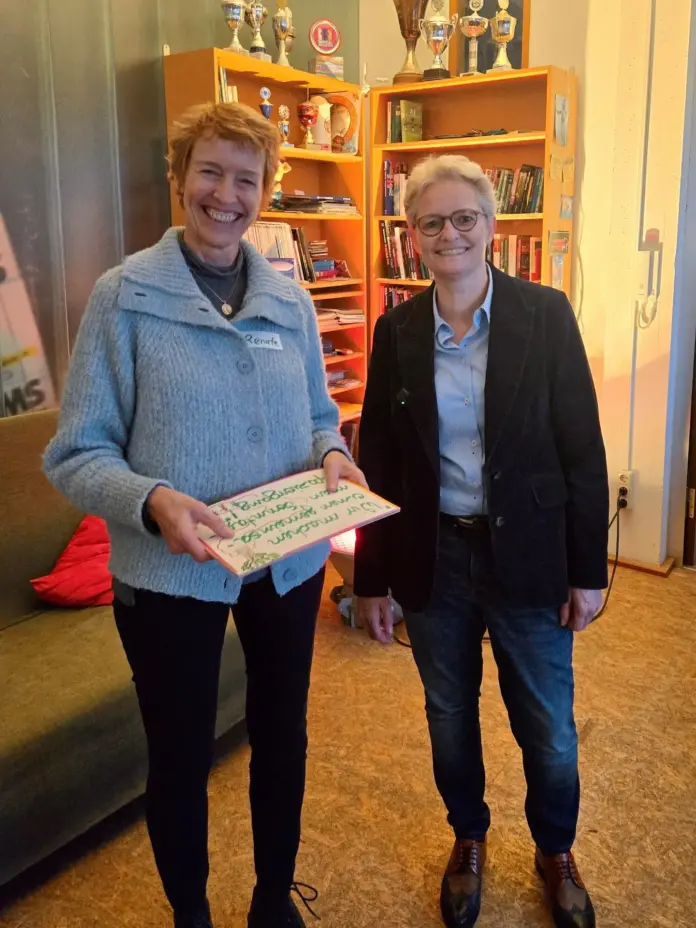 aae041b0421fcde7e92b93a06561ae53