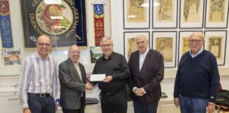 Förderverein für kulturelle Projekte Dudenhofen übergibt Schecks an den AGV Volkschor Dudenhofen und den Musikverein Dudenhofen