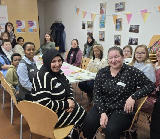 Fechenheimer Netzwerk für Alleinerziehende ist offiziell eröffnet