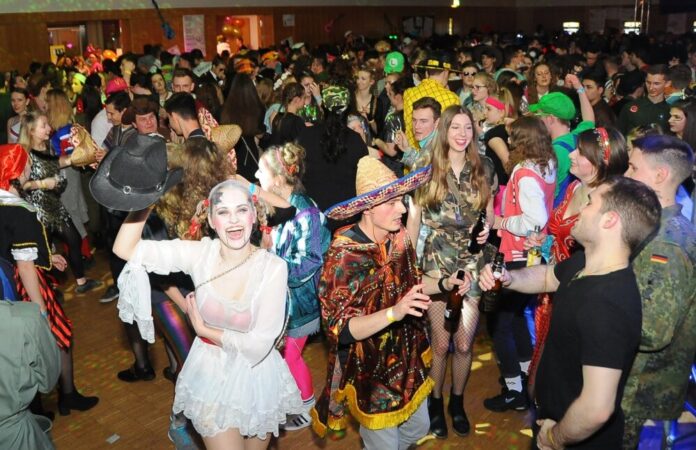 Settchen tanzen nun zweimal Eppertshausen