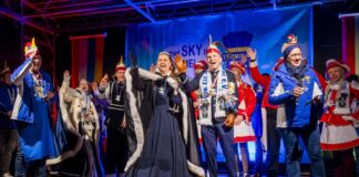 “Elf Babbscher“ in Obertshausen starten mit Hofempfang in die heiße Phase der Faschingszeit