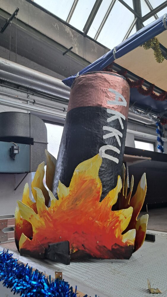 Ausschnitt-Faschingswagen-Copyright-FES