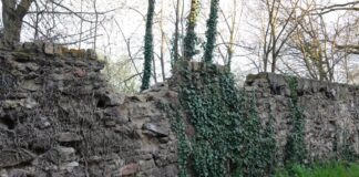 Weg an Fasaneriemauer in Groß-Gerau vorsorglich gesperrt