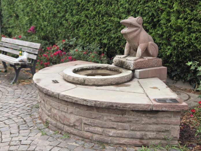 Froschbrunnen-Zeilsheim-Copyright-Stadt-Frankfurt-am-Main