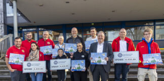 Erlös aus dem Obertshausener Adventskalender übergeben