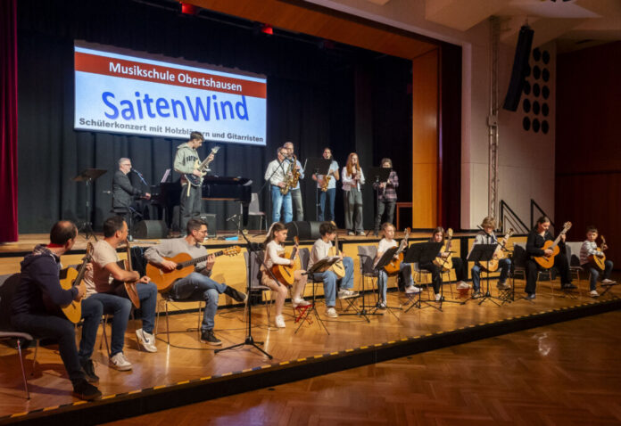 Wenn Saiten auf Wind treffen Obertshausen Bild 2