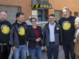 Ralf Moeller und Boris Rhein werben in Frankfurt für das Handwerk