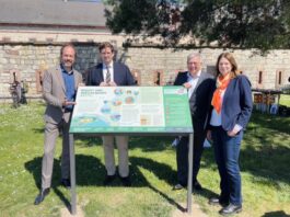 Informationstafeln am Wiesbadener Rhein- und Mainufer eingeweiht