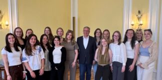 Empfang für Vize-Weltmeisterinnen im Rathaus Wiesbaden