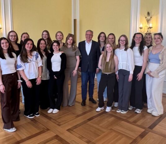 Empfang für Vize-Weltmeisterinnen im Rathaus Wiesbaden