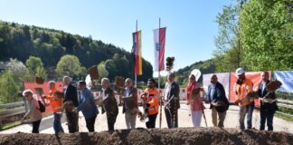 Feier zum offiziellen Baubeginn der Zeller Brücke
