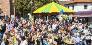Strahlender Sonnenschein lockte zum Frühlingsmarkt in Jügesheim