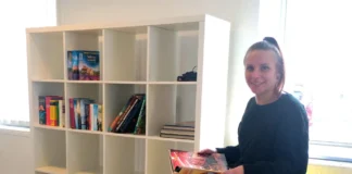 Erweiterte Öffnungszeiten und neues Büchertauschregal im Stadtteilbüro Bieber