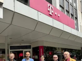 Erste „Stille Stunde“ im Offenbacher Telekom-Shop eröffnet