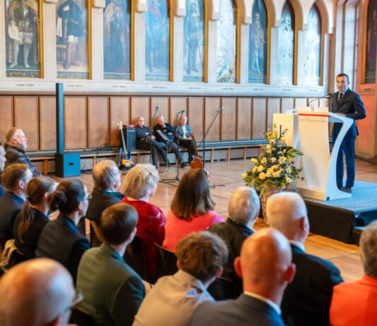 Oberbürgermeister Josef gratuliert zum 30-jährigen Jubiläum der Frankfurter Tafel