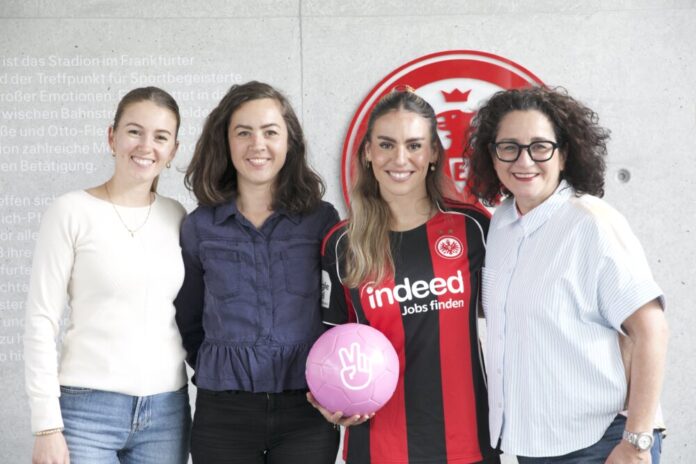 Gruppenbild-Fairkickt-NoLook-Copyright-Eintracht-Frankfurt
