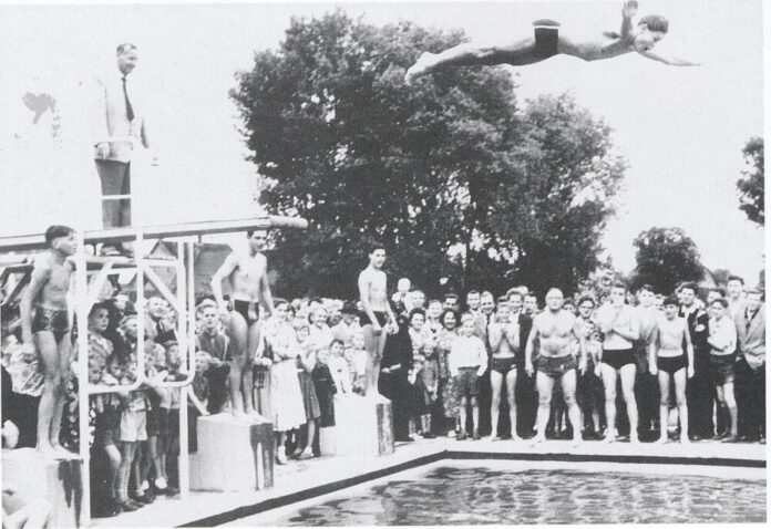 bad_83-1956-Schwimmbad-Einweihung