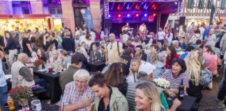 Wein, Musik und gute Stimmung in der Seligenstädter Altstadt