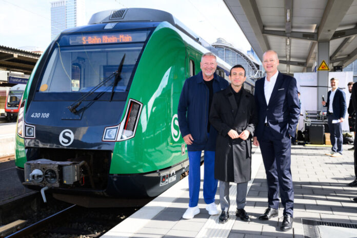 Taufe der S-Bahn Demokratie Wagen