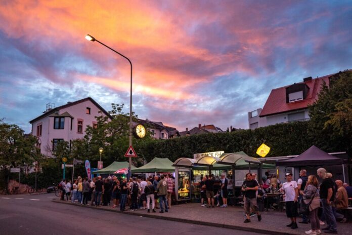 Snack-FM-Seckbach-Copyright-Stadt-Frankfurt-am-Main-Foto-Holger-Menzel