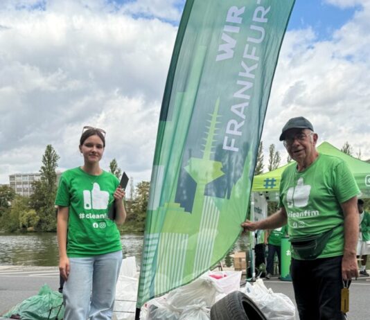 „MainCleanUp“ in Frankfurt bei bestem Wetter