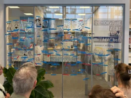 Kunstprojekt im Bürgerbüro Offenbach zeigt Demokratie im Alltag