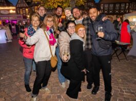 Herbstmarkt in Seligenstadt trotzt dem Regen