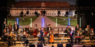 Hessischer Humor und Musik in bester „Blauer-Bock“-Manier in Heusenstamm
